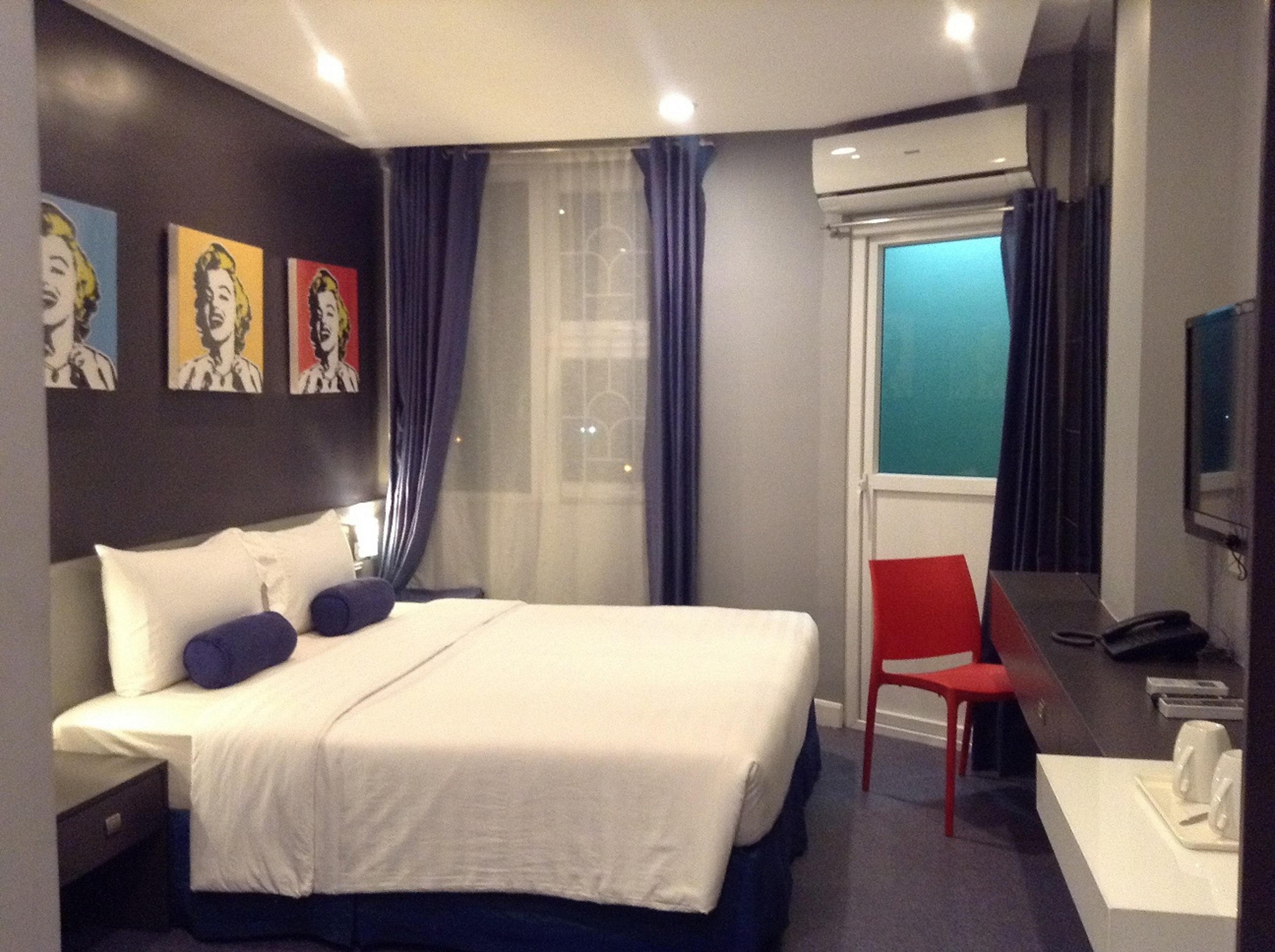 Li Nakpil Hotel Манила Екстериор снимка