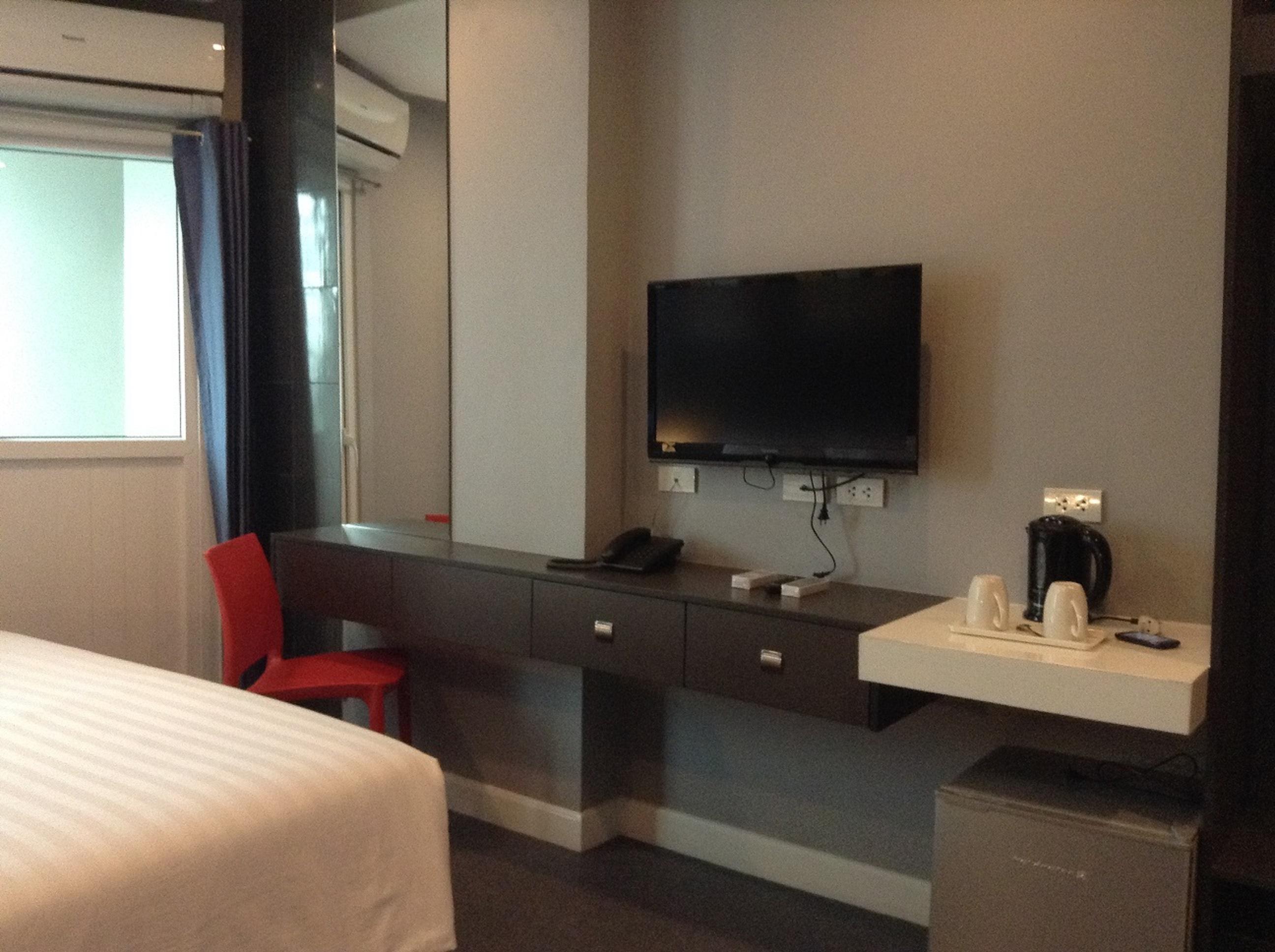 Li Nakpil Hotel Манила Екстериор снимка