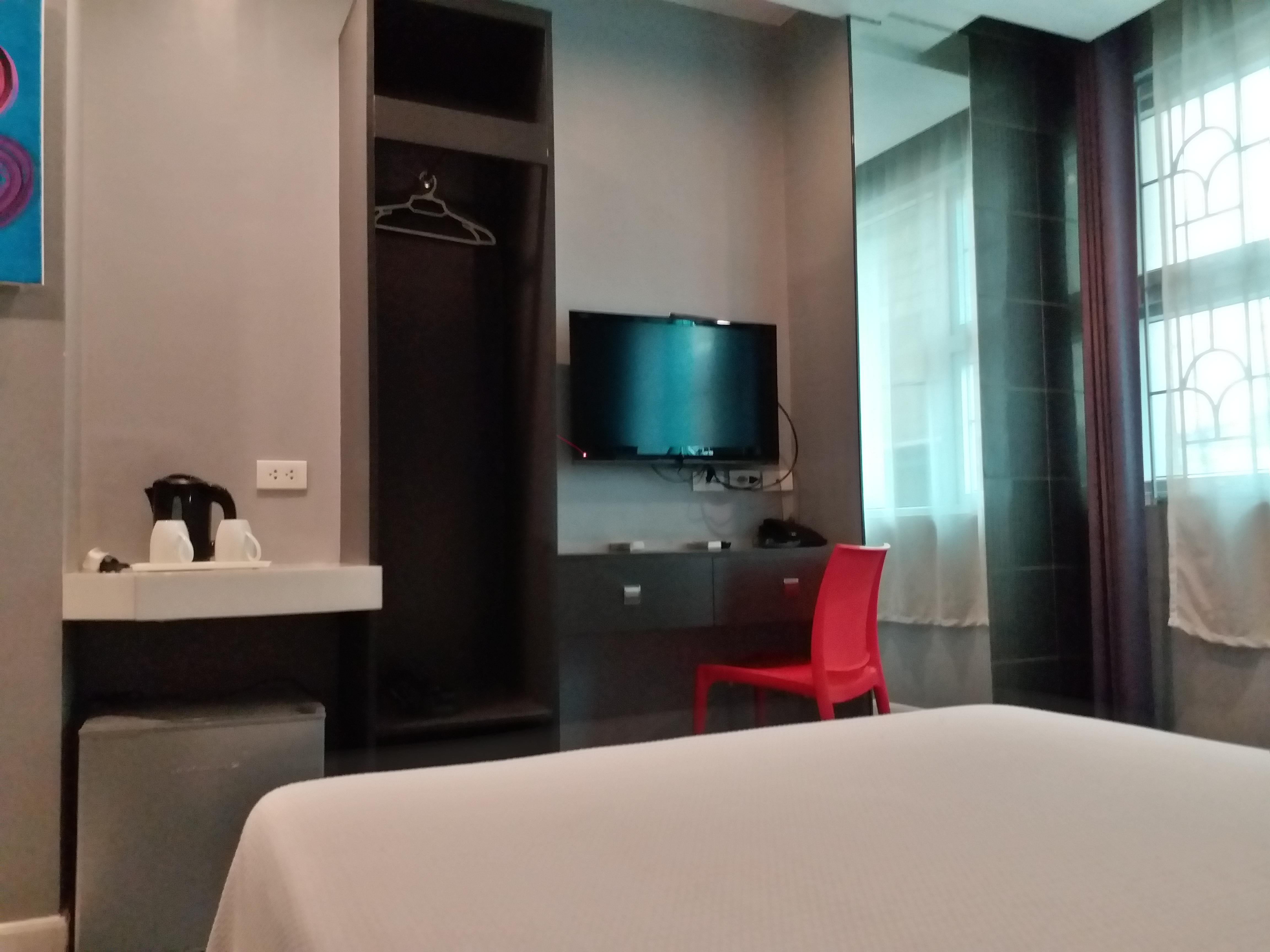 Li Nakpil Hotel Манила Екстериор снимка