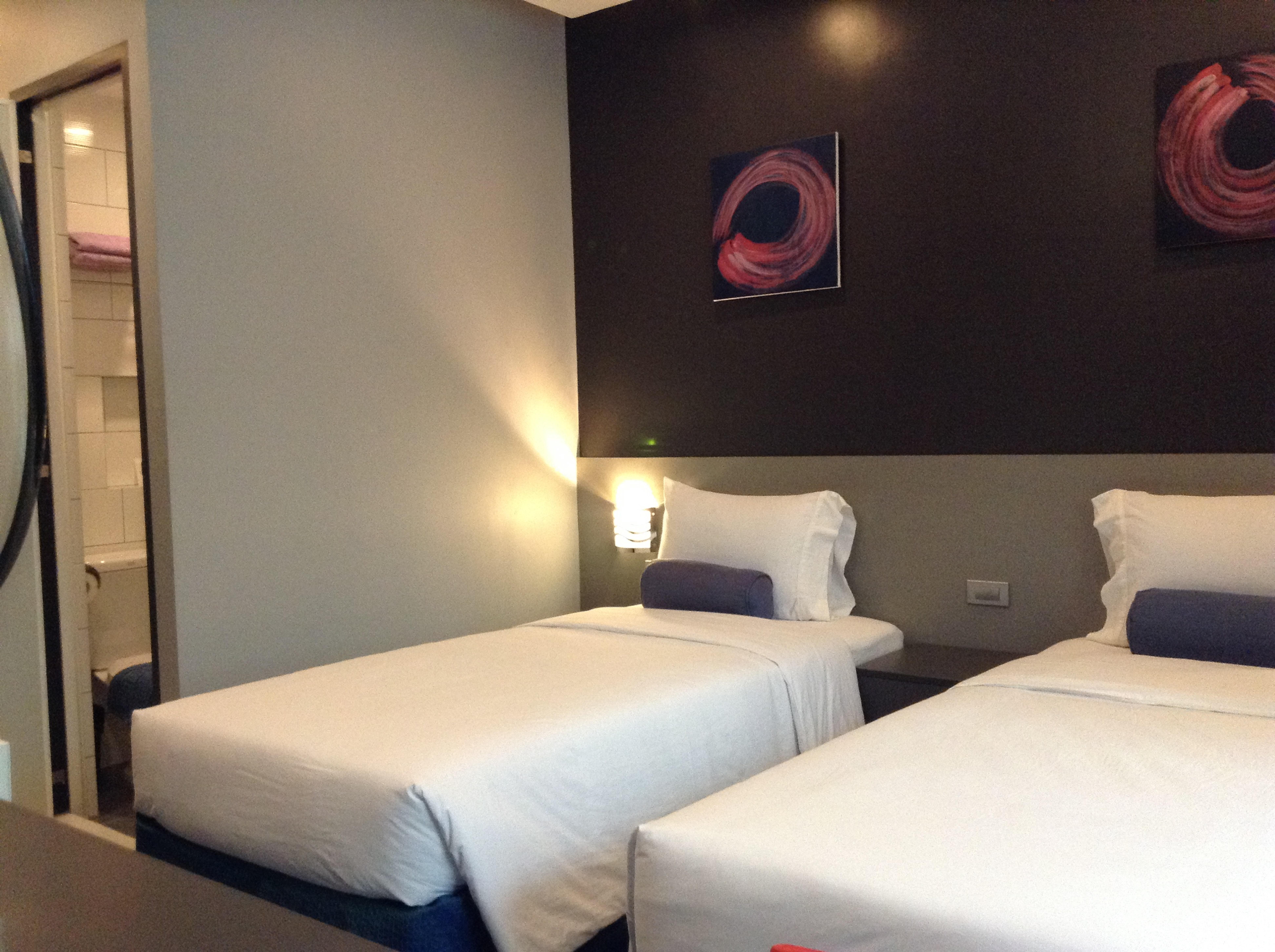Li Nakpil Hotel Манила Екстериор снимка