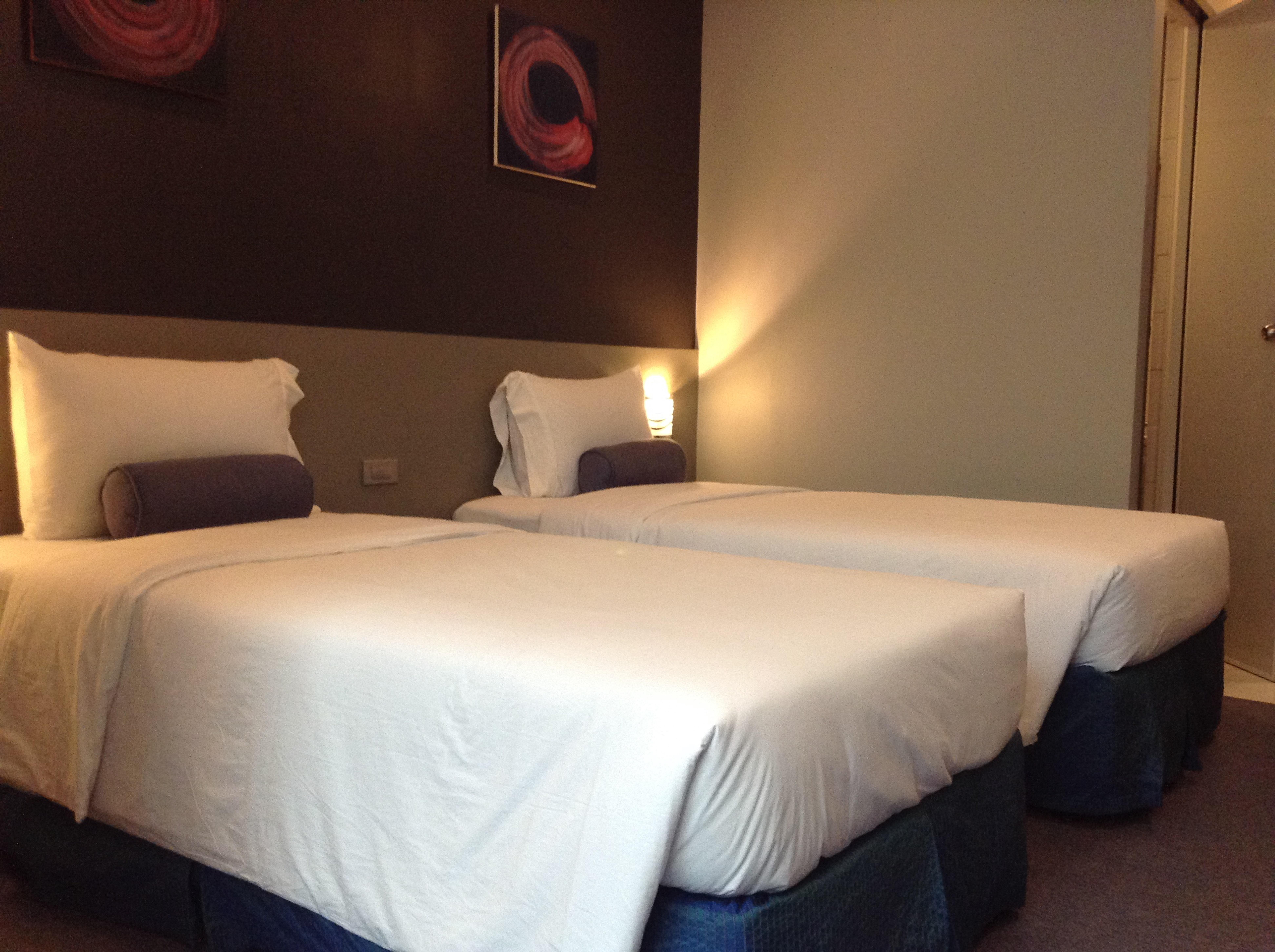 Li Nakpil Hotel Манила Екстериор снимка