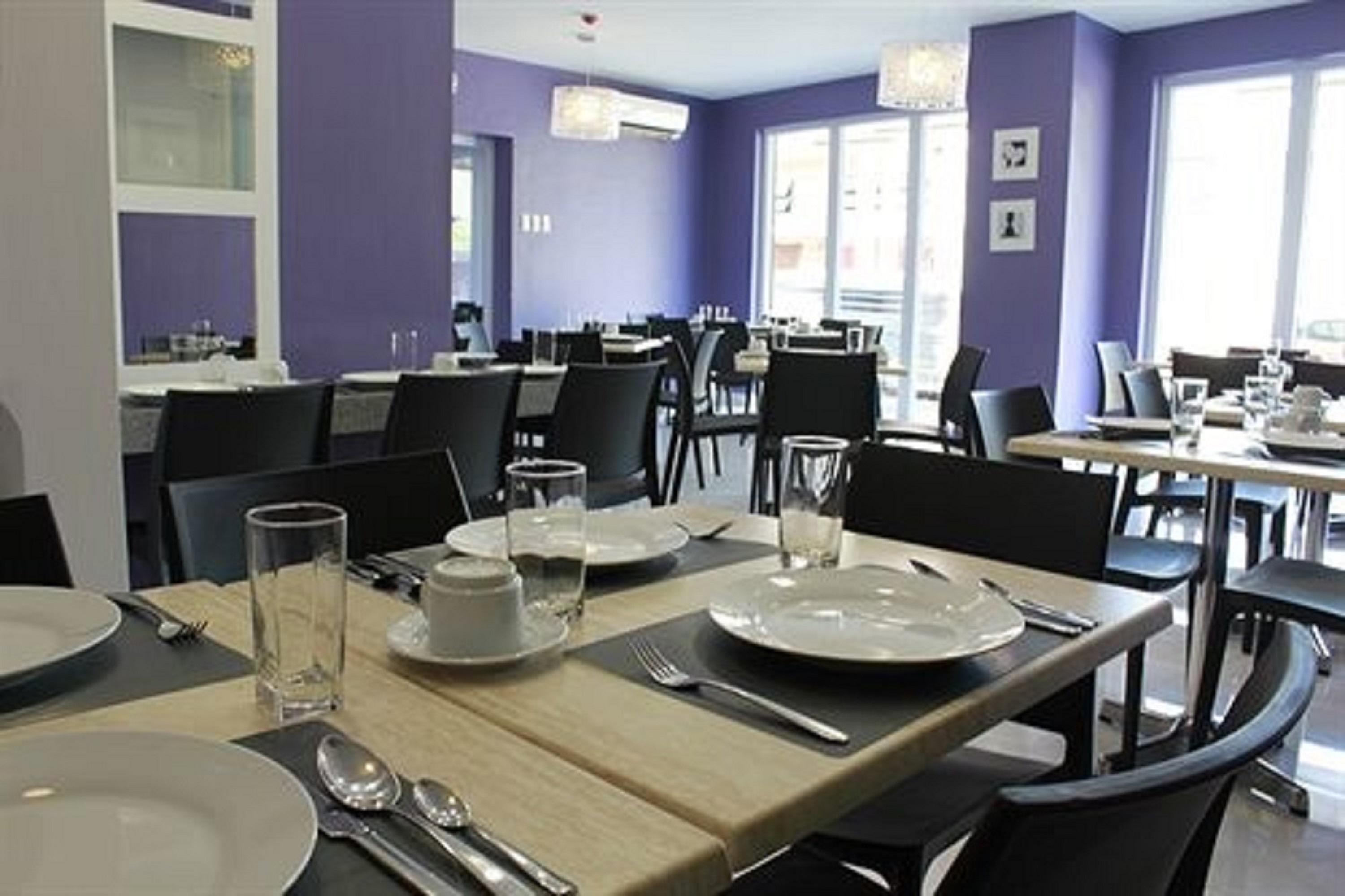 Li Nakpil Hotel Манила Екстериор снимка