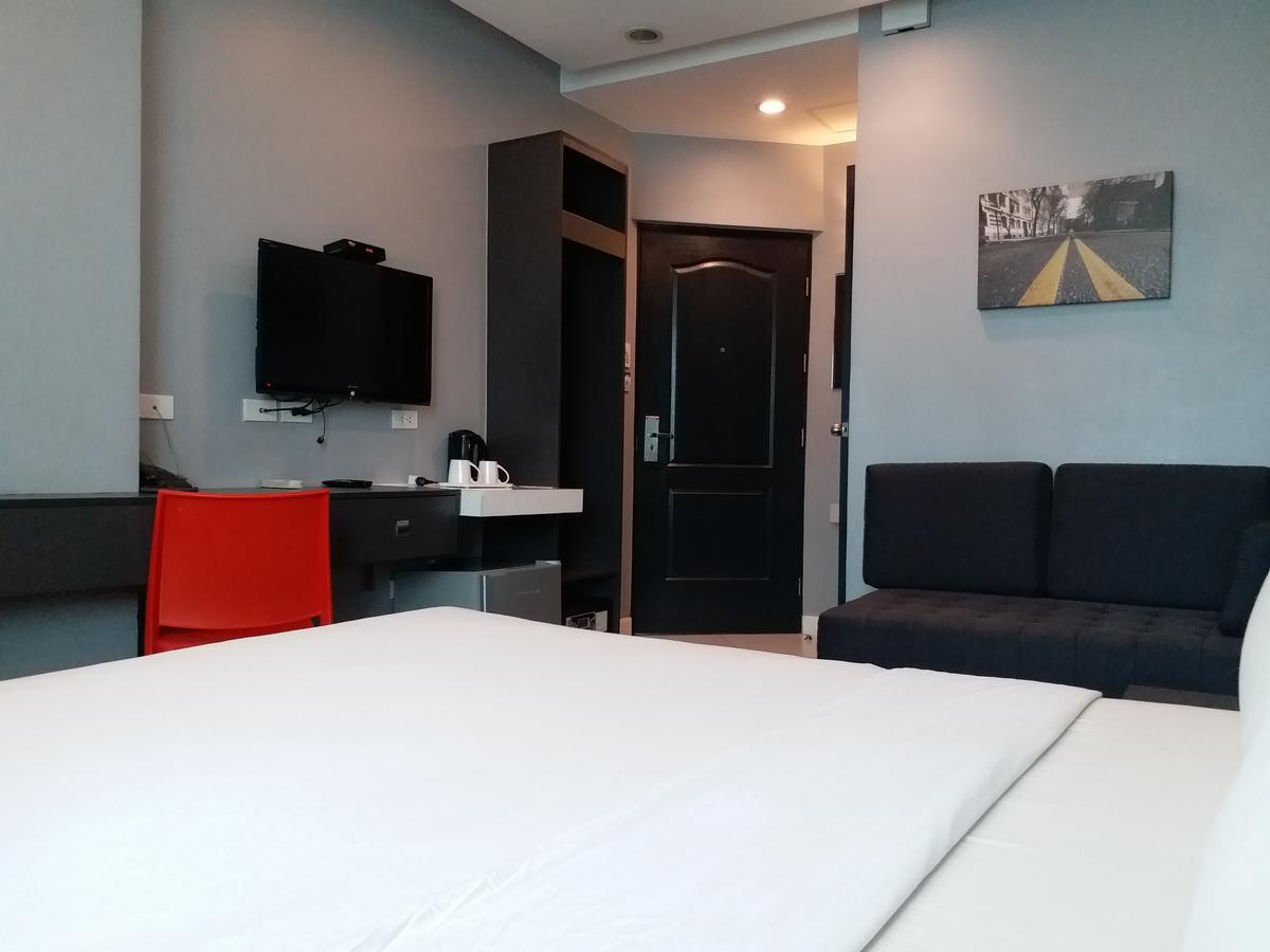 Li Nakpil Hotel Манила Екстериор снимка